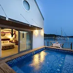 Doria Yacht Club 호텔 카스